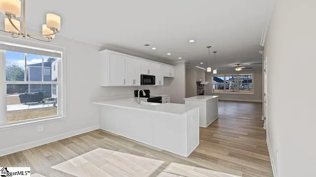 $359,900 | 330 River Trce Loop, Simpsonville, SC 29680