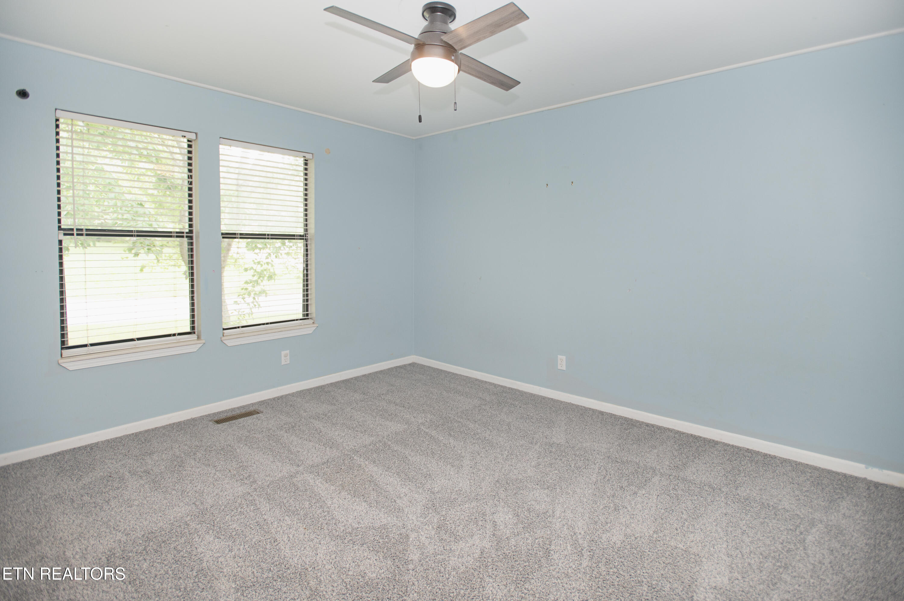 1241 Court Field Road Knoxville, TN 37922 - Photo 18 of 49 H (23)