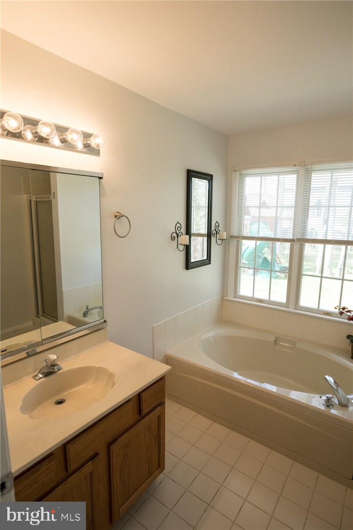 196 Compass Road Manahawkin, NJ 08050 - Photo 23 of 34