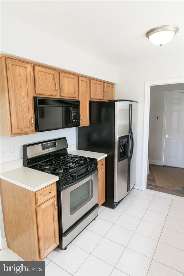 196 Compass Road Manahawkin, NJ 08050 - Photo 10 of 34