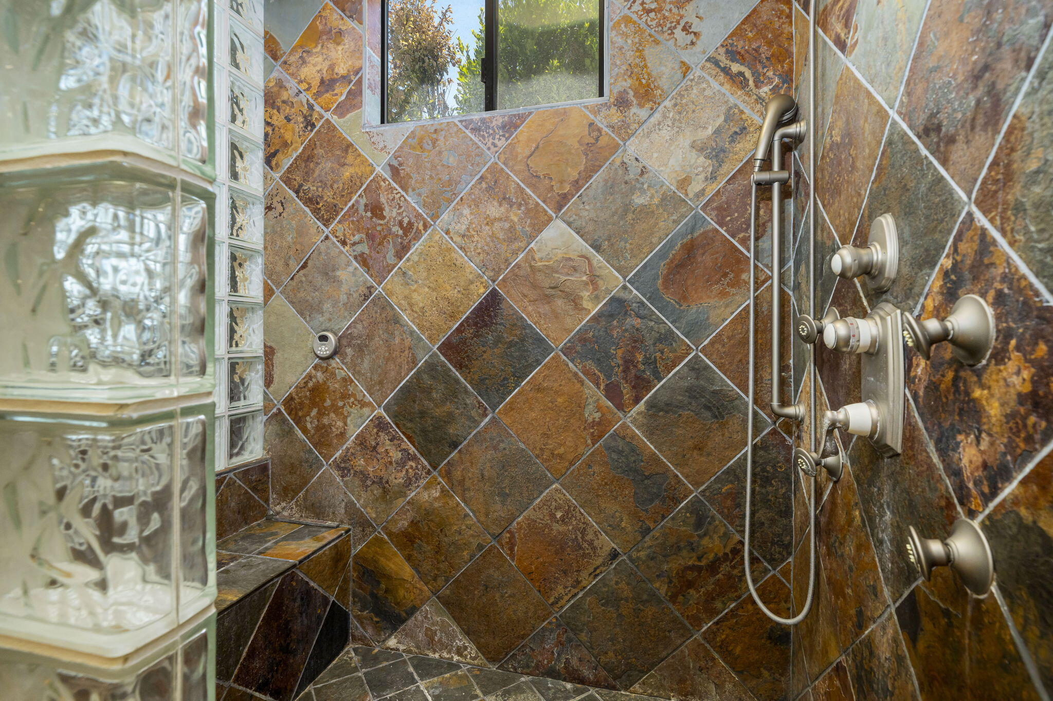 42590 Sandy Bay Road Bermuda Dunes, CA 92203 - Photo 32 of 45 a bathroom with a shower