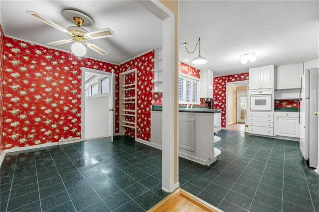 a view of a storage & utility room