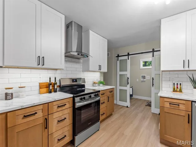 $629,000 | 18 Oak Forest Drive, St. Charles, MO 63303