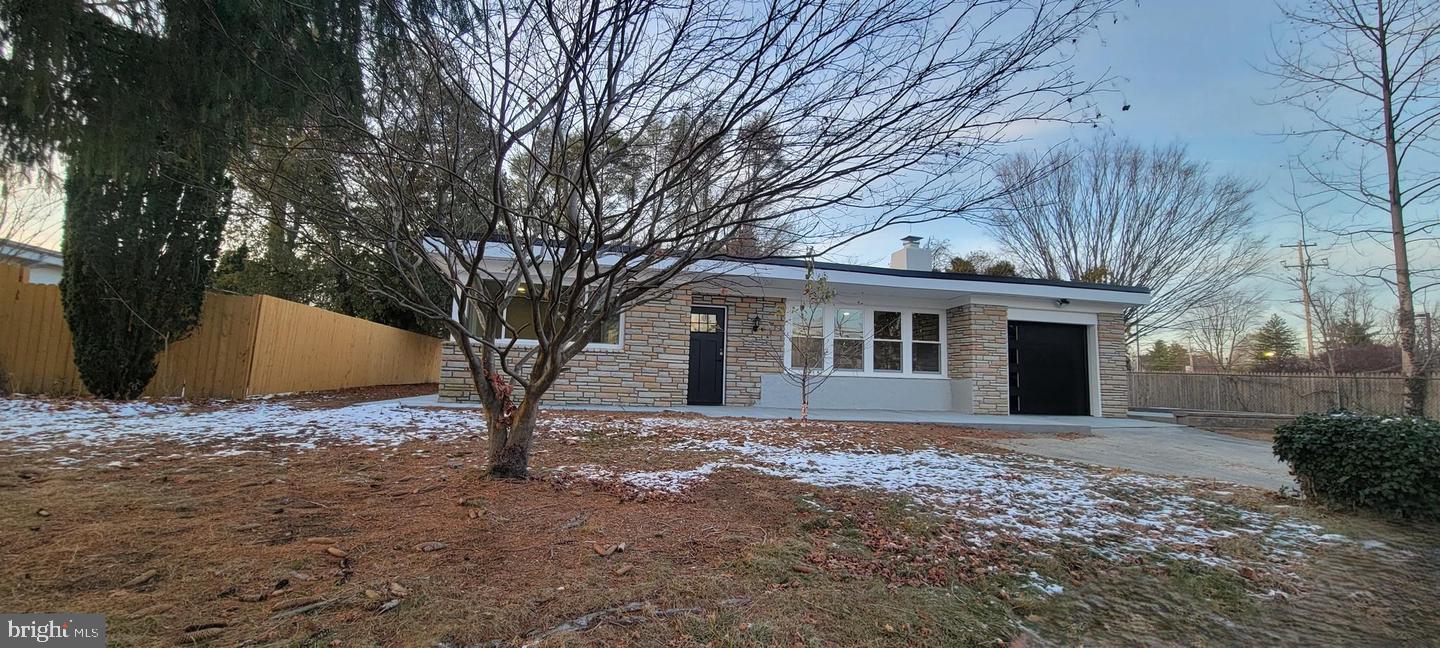 602 Paxon Hollow Road Broomall, PA 19008 - Photo 1 of 18