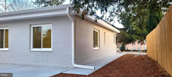 $3,200 | 602 Paxon Hollow Road, Broomall, PA 19008