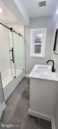 $3,200 | 602 Paxon Hollow Road, Broomall, PA 19008