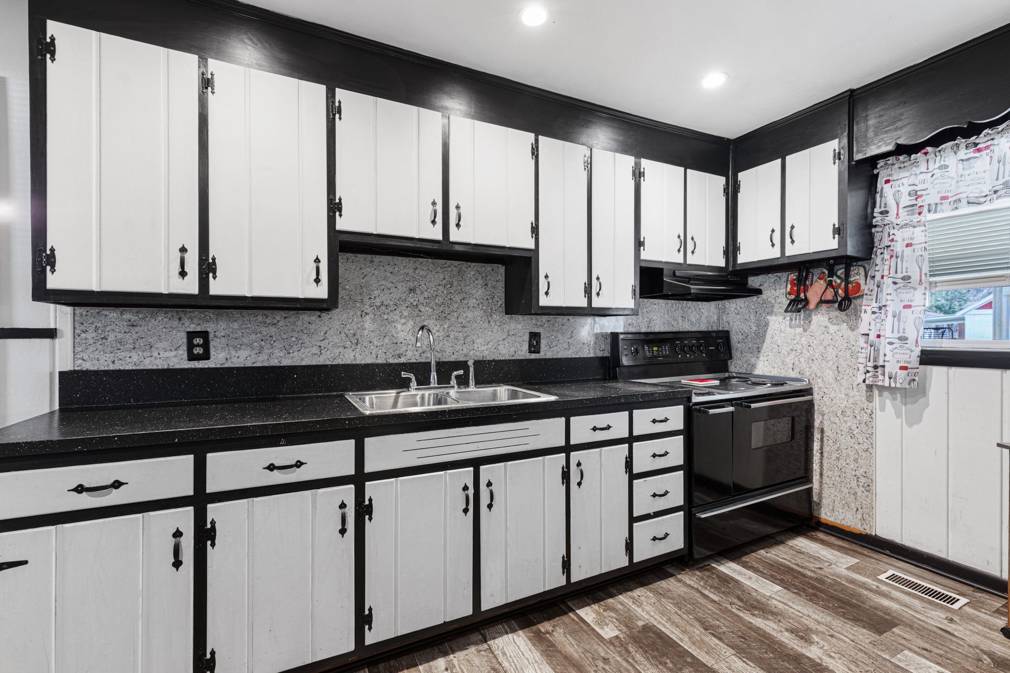 6017 Baker Road Murfreesboro, TN 37129 - Photo 5 of 44 Gallery Image 5