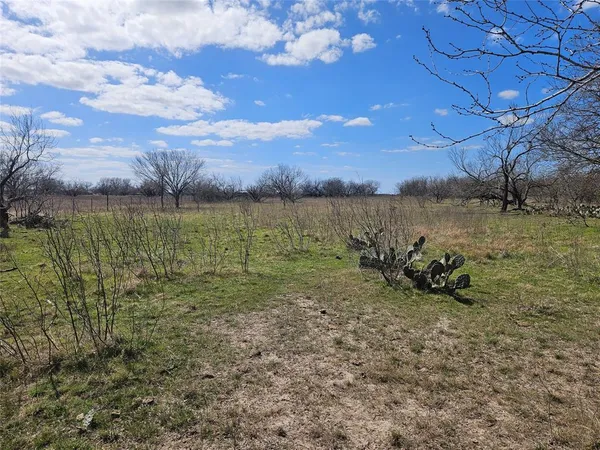 $60,000 | 339 St Groesbeck Tx 76642, Mart, TX 76664