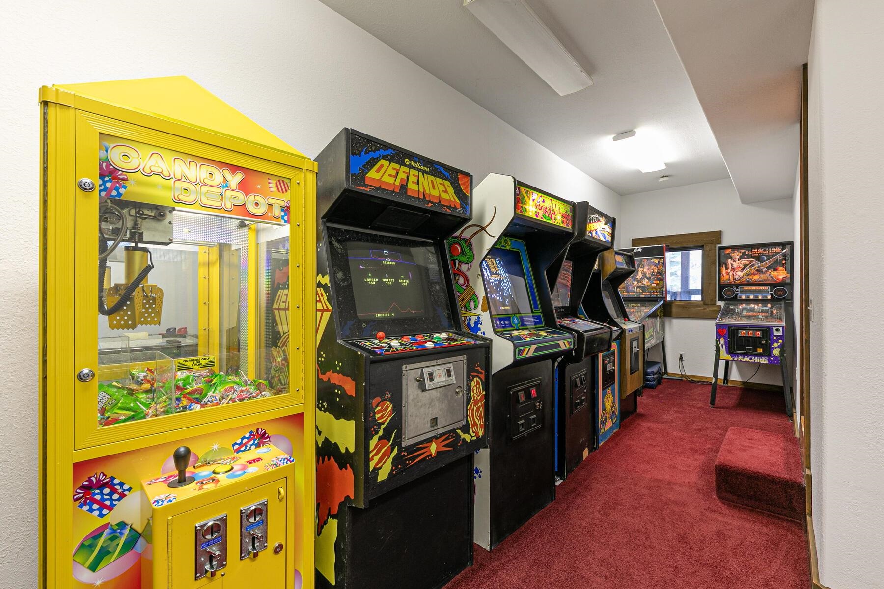 12209 Greenleaf Way Truckee, CA 96161 - Photo 26 of 28 a view of an entryway with wooden floor