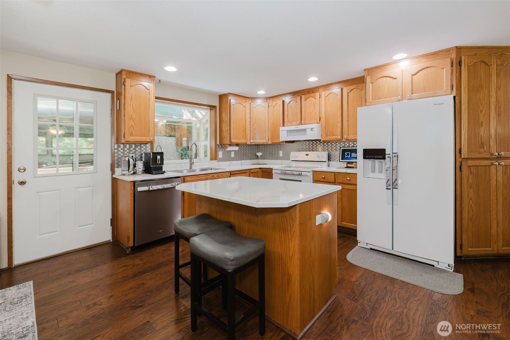8950 Nels Nelson Road Northwest Bremerton, WA 98311 - Photo 7 of 40