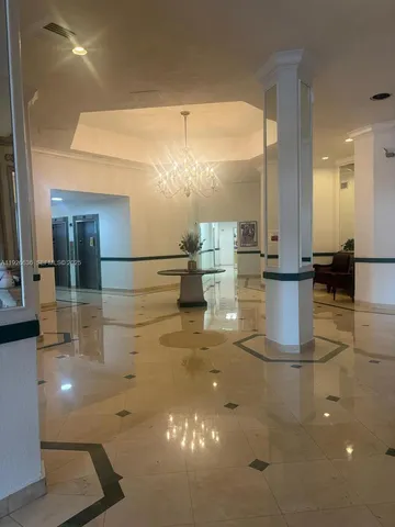 $139,000 | 1301 Northeast Miami Gardens Drive, Unit 813W, Miami, FL 33179