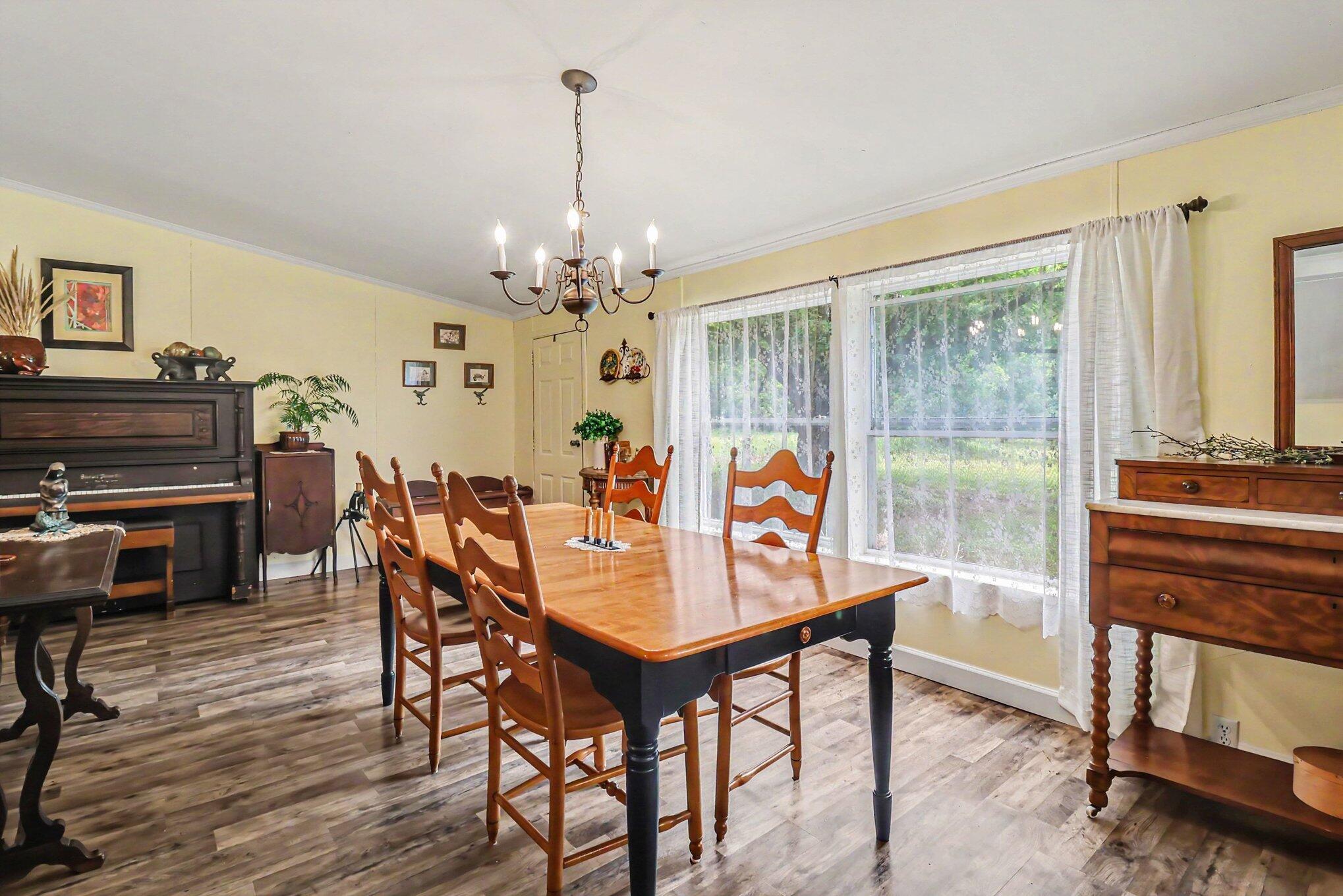 4791 East Fox Road Hart, MI 49420 - Photo 10 of 36 010_file_8236