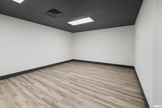 $555,000 | 2400 24th Street, Rock Island, IL 61201