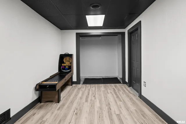 $555,000 | 2400 24th Street, Rock Island, IL 61201