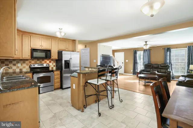 $499,900 | 275 Gap Road, Linden, VA 22642