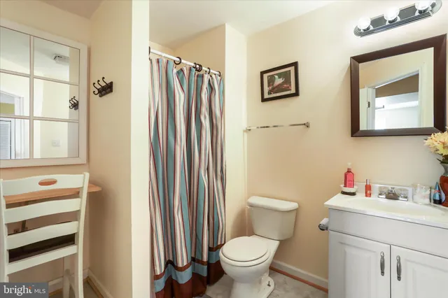 $499,900 | 275 Gap Road, Linden, VA 22642