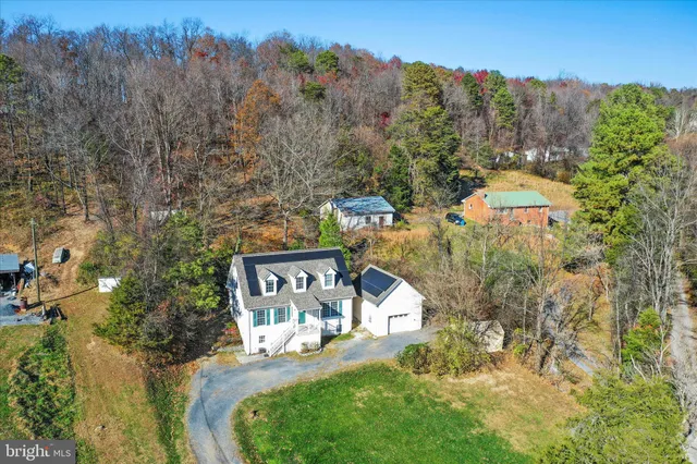 $499,900 | 275 Gap Road, Linden, VA 22642