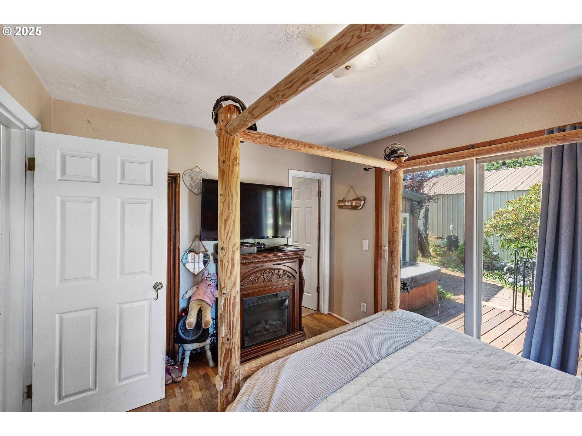 760 O'Connell Street North Bend, OR 97459 - Photo 19 of 35