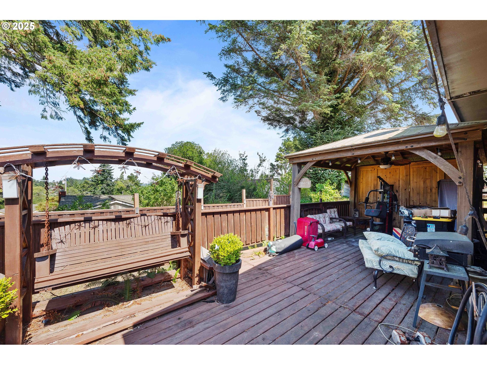 760 O'Connell Street North Bend, OR 97459 - Photo 26 of 35