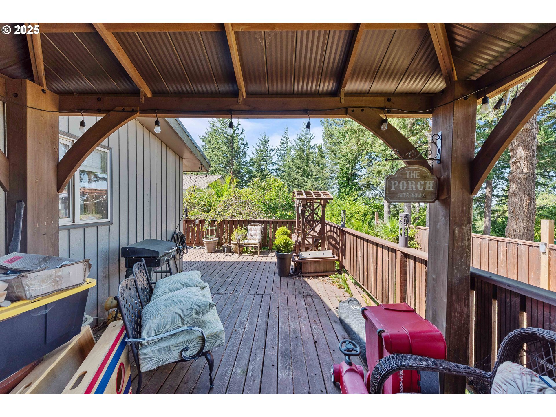 760 O'Connell Street North Bend, OR 97459 - Photo 27 of 35