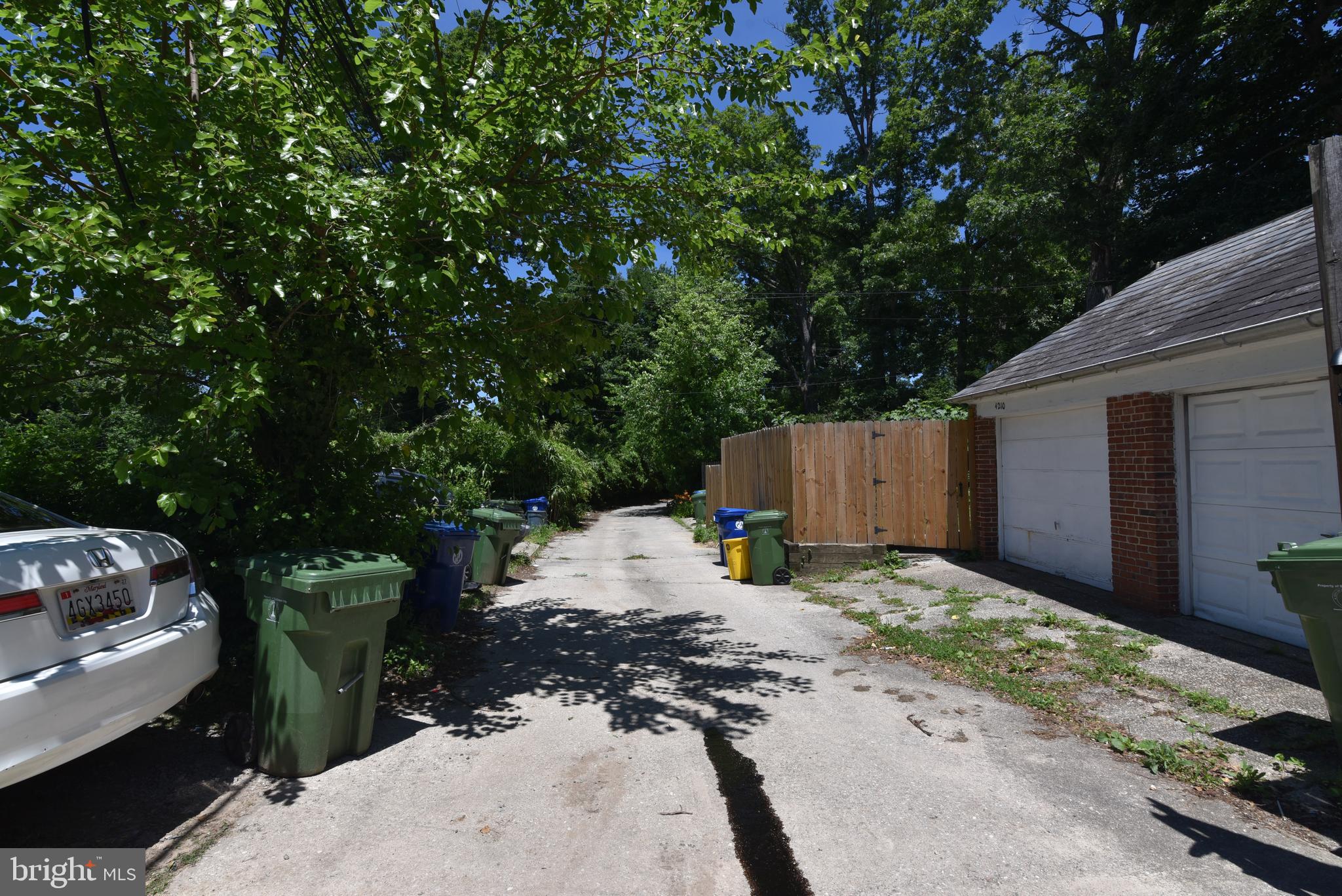 4208 Westview Road Baltimore, MD 21218 - Photo 39 of 43