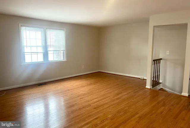 $3,200 | 7353 Crestleigh Circle, Alexandria, VA 22315