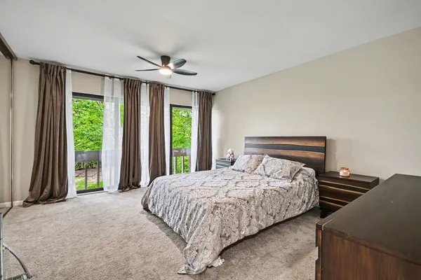 $254,900 | 5945 Meadow Drive, Lisle, IL 60532