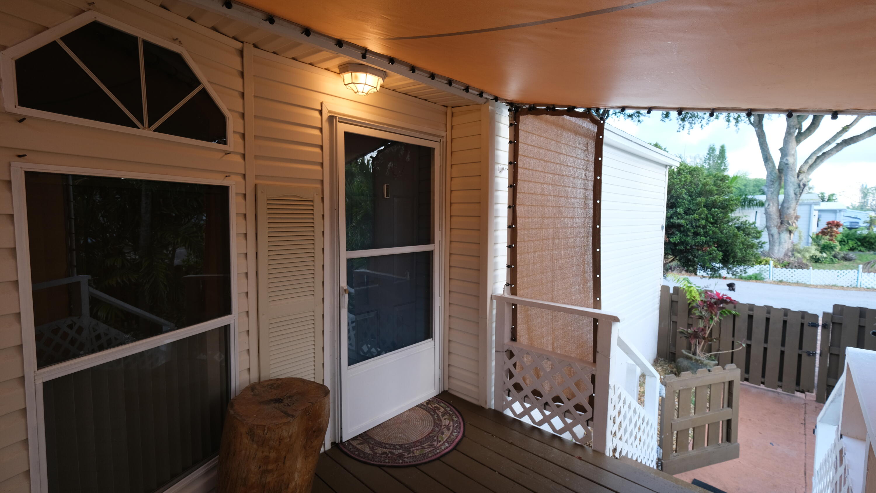 11942 Coral Place Boca Raton, FL 33428 - Photo 4 of 23 17