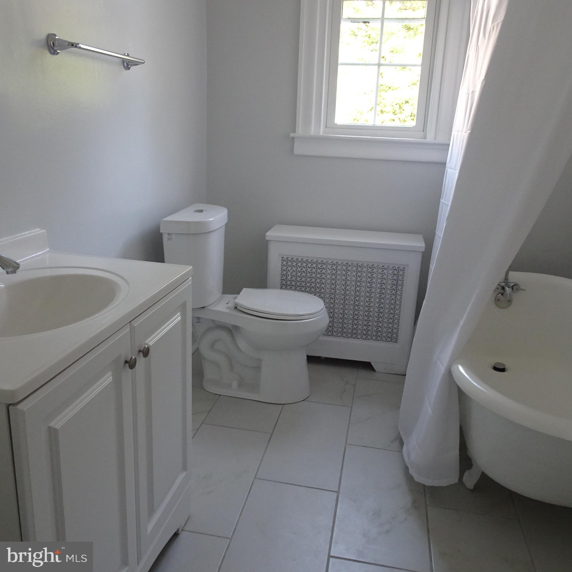 4314 State Road Drexel Hill, PA 19026 - Photo 25 of 28 2nd Full Hall Bath