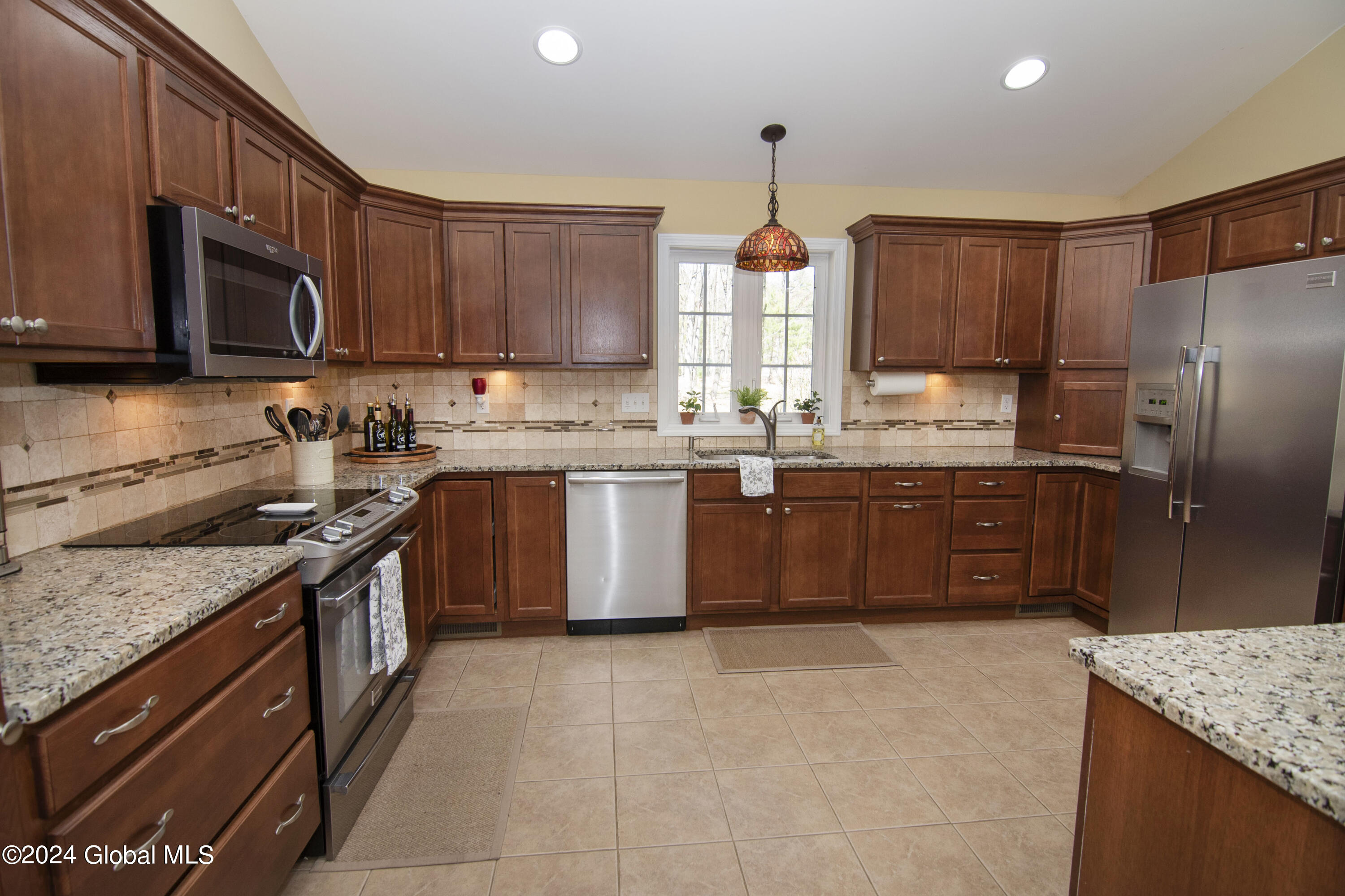 150 North Greenfield Road Greenfield, NY 12859 - Photo 17 of 63 CRG_1985