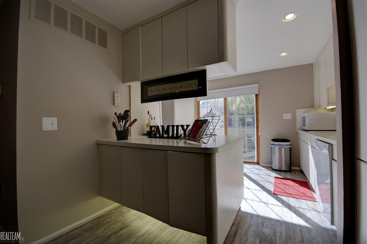 1510 Hidden Valley Lane Rochester Hills, MI 48306 - Photo 14 of 38