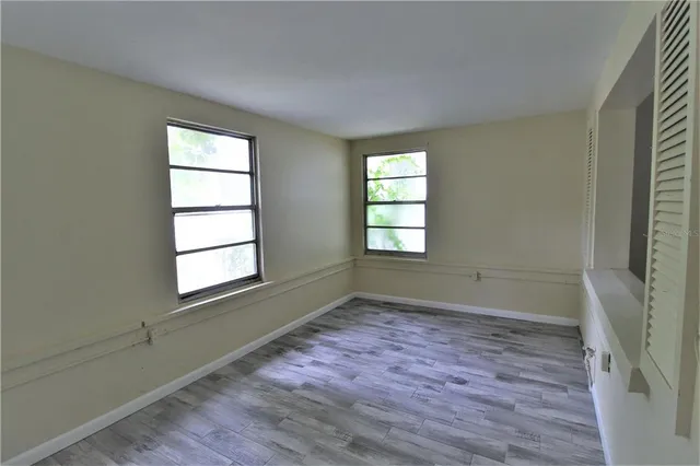 $1,999 | 1935 Edgewater Drive, Sarasota, FL 34234