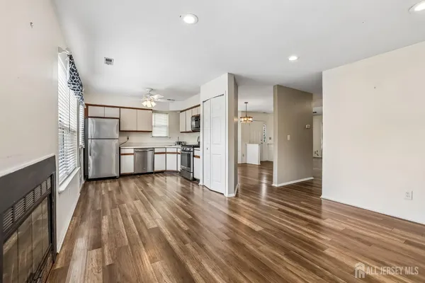 $3,600 | 418 Dorchester Way, Manalapan, NJ 07726