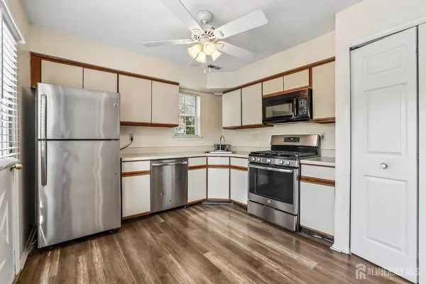$3,600 | 418 Dorchester Way, Manalapan, NJ 07726