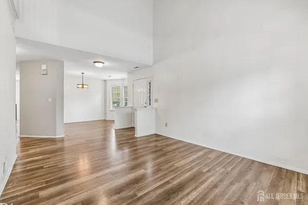 $3,600 | 418 Dorchester Way, Manalapan, NJ 07726