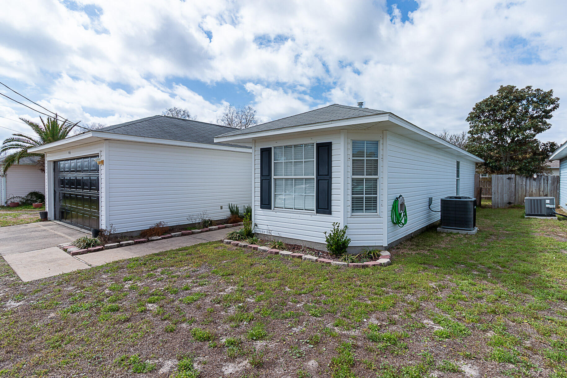 46 Stowe Road Mary Esther, FL 32569 - Photo 5 of 38 46 Stowe Rd Mary Esther FL - 005