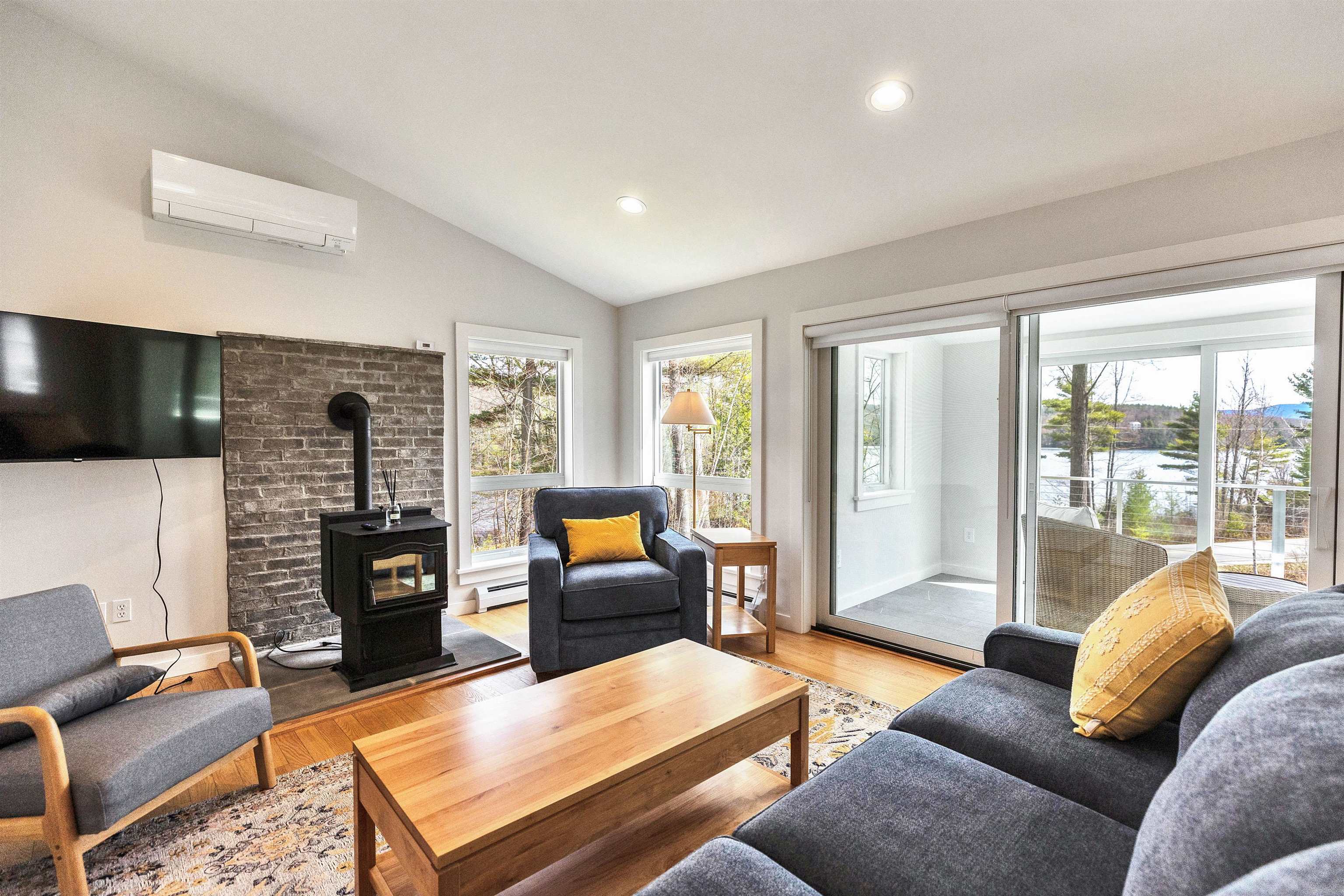 493 Breed Road Harrisville, NH 03450 - Photo 6 of 53