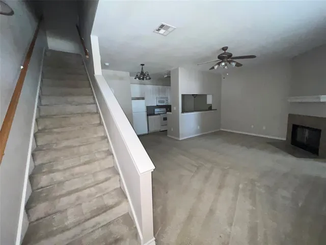 a view of entryway and hall