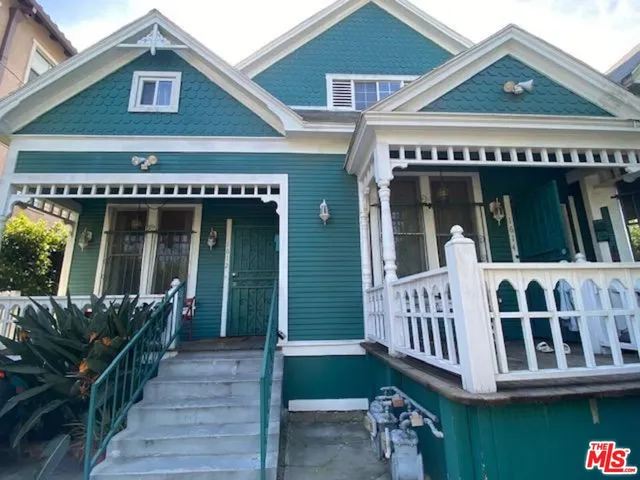 $2,950 | 1612 West 11th Place, Los Angeles, CA 90015