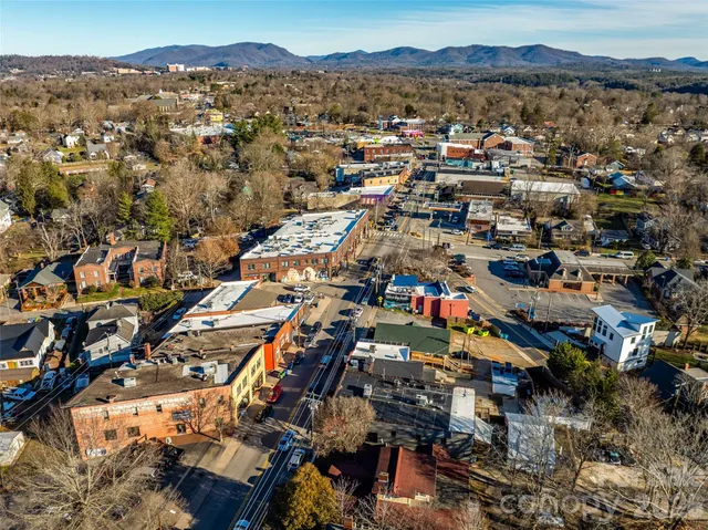 $849,000 | 14 Sulphur Springs Road, Asheville, NC 28806