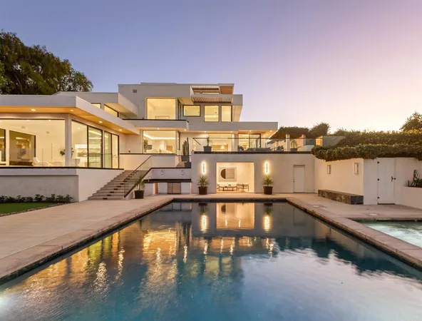 $12,950,000 | 2082 Via Casa Alta, La Jolla, CA 92037