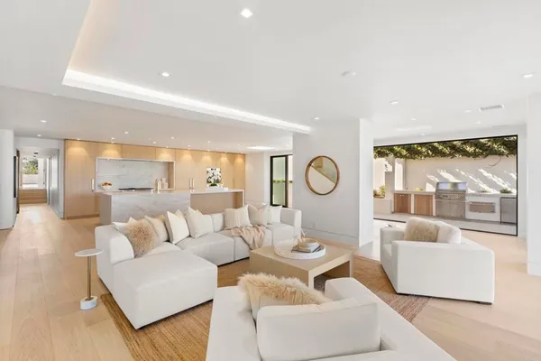 $12,950,000 | 2082 Via Casa Alta, La Jolla, CA 92037