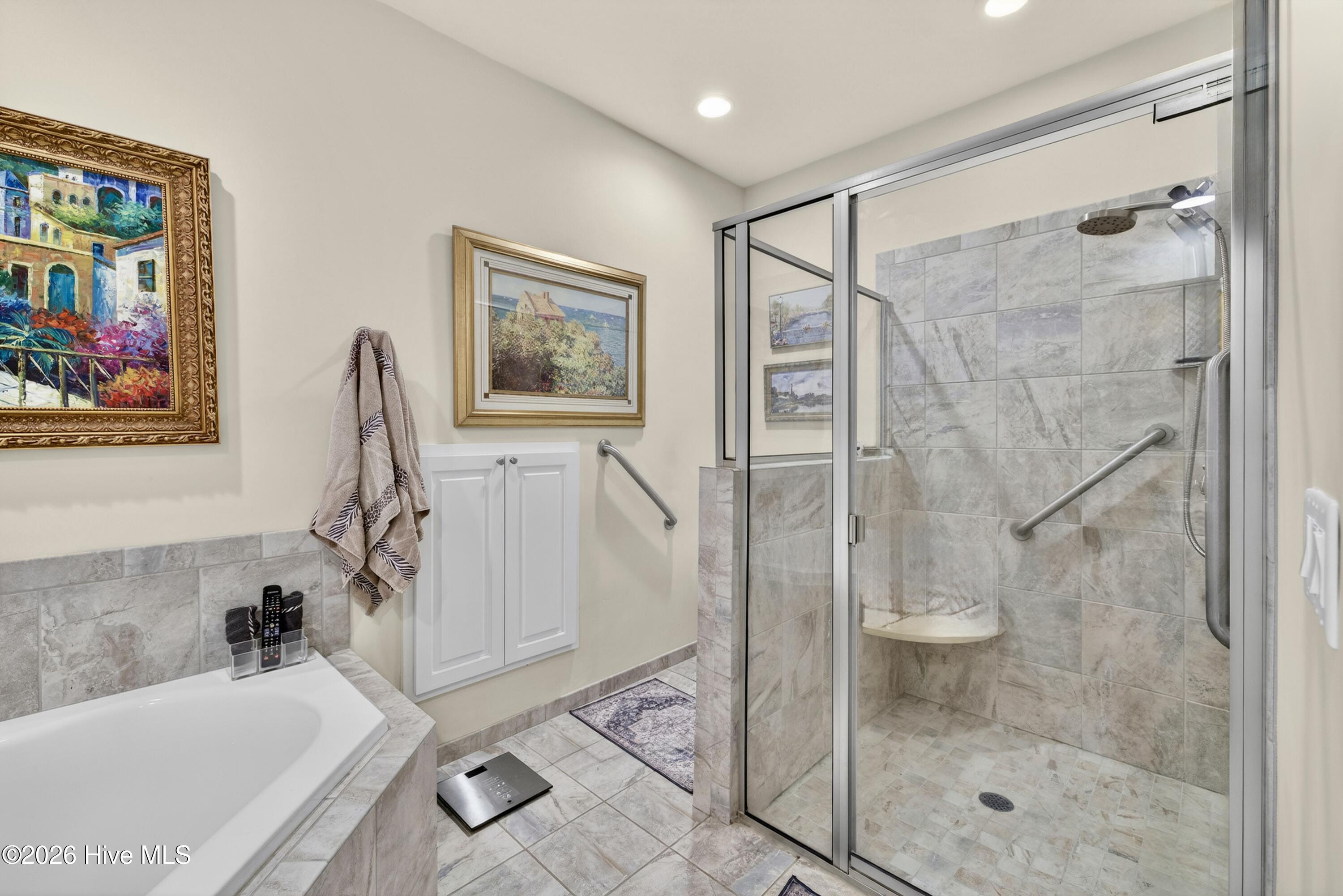 324 Motts Forest Road Wilmington, NC 28412 - Photo 20 of 35 324MottsMasterBath