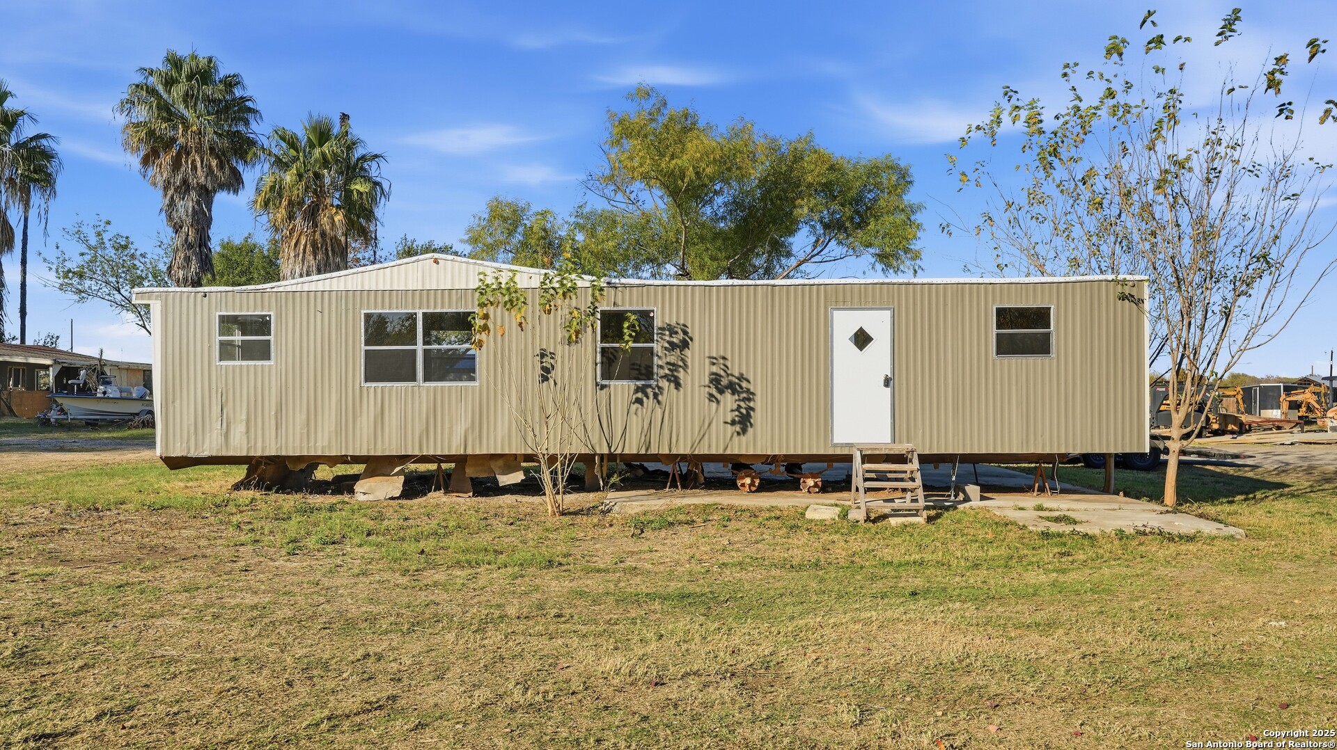 13895 Wisdom Road Atascosa, TX 78002 - Photo 34 of 48