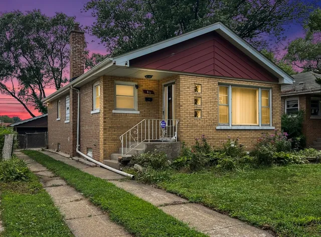 $169,900 | 811 Sibley Boulevard, Calumet City, IL 60409