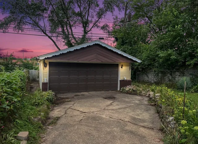 $169,900 | 811 Sibley Boulevard, Calumet City, IL 60409