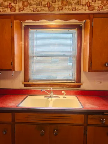 $169,900 | 811 Sibley Boulevard, Calumet City, IL 60409