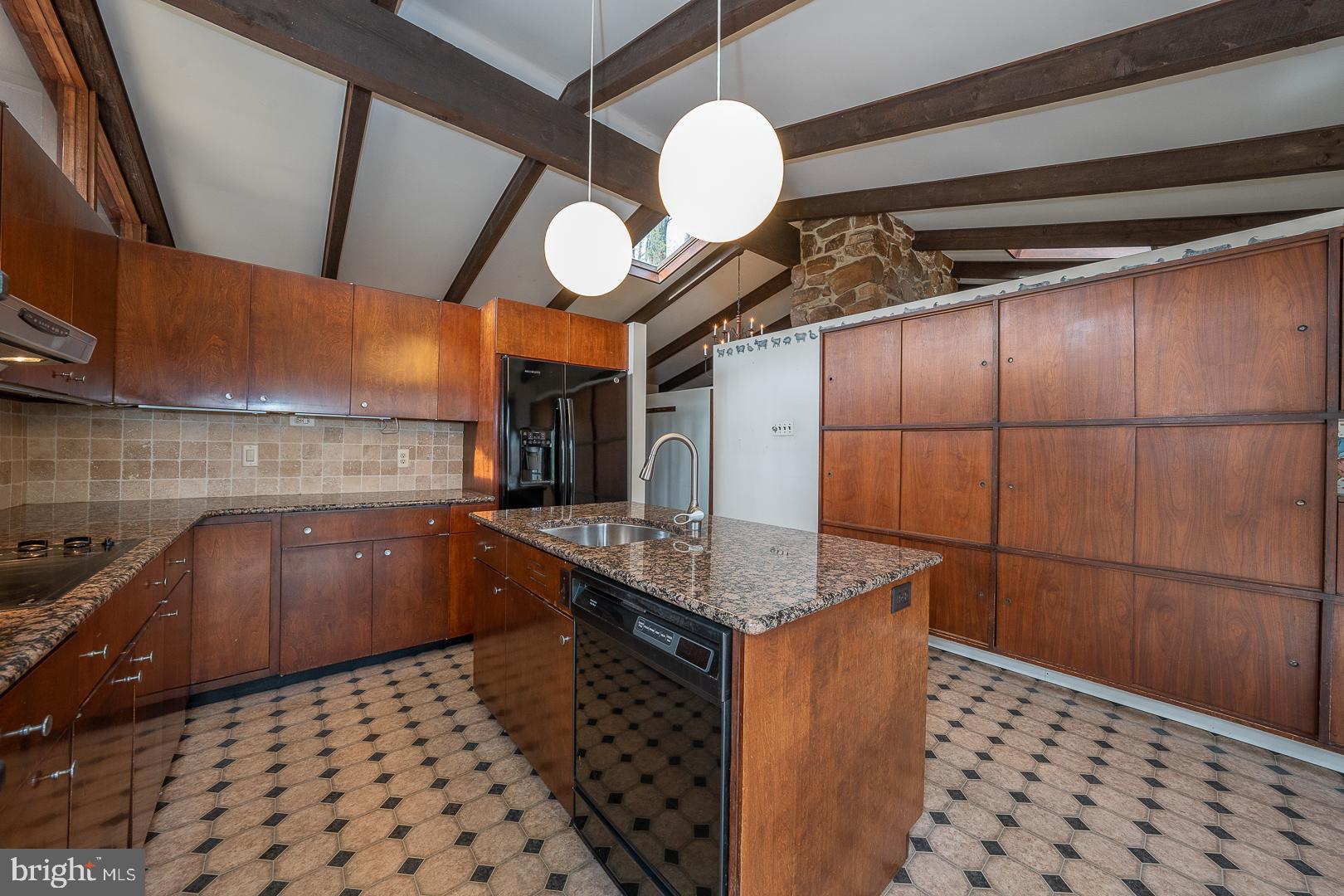 759 Hedges Lane Wayne, PA 19087 - Photo 11 of 60 Kitchen