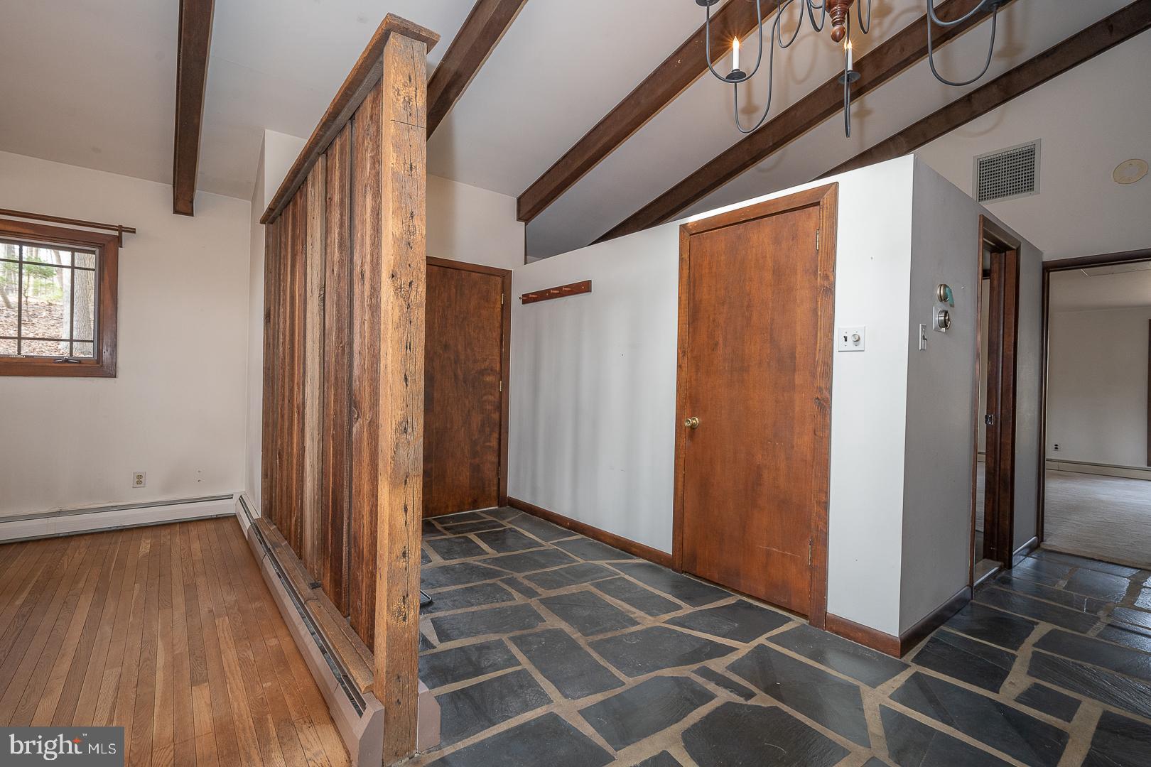 759 Hedges Lane Wayne, PA 19087 - Photo 4 of 60 Flagstone foyer