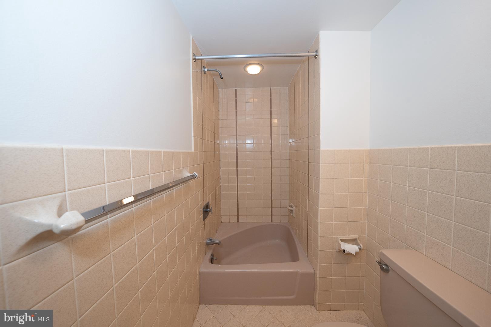 759 Hedges Lane Wayne, PA 19087 - Photo 46 of 60 Full bath